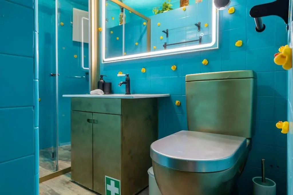 Unique Tiny Smart Home With Private Garden, Jacuzzi, Ps5, Cinema Projector - Sintra Wow