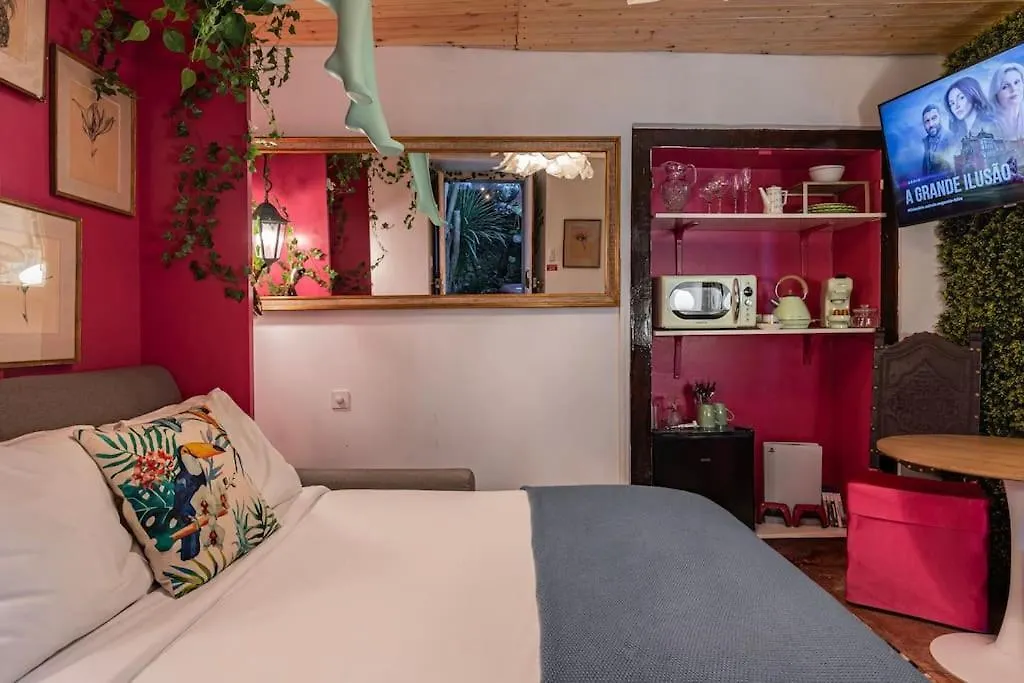 Unique Tiny Smart Home With Private Garden, Jacuzzi, Ps5, Cinema Projector - Sintra Wow Portugal