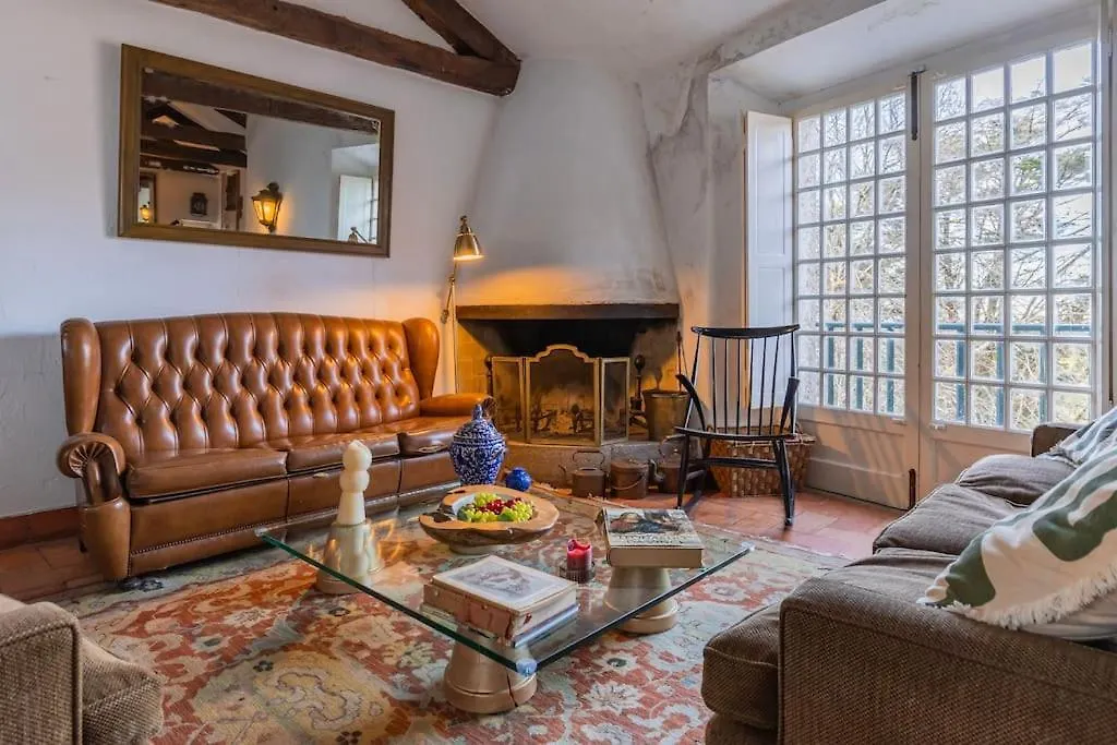 Unique Tiny Smart Home With Private Garden, Jacuzzi, Ps5, Cinema Projector - Sintra Wow
